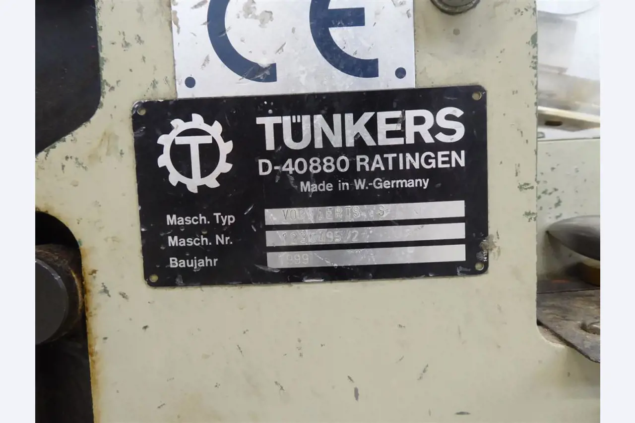 Impressão de ecrãs, produção de ecrãs, tratamento posterior de embalagens de cartão-3