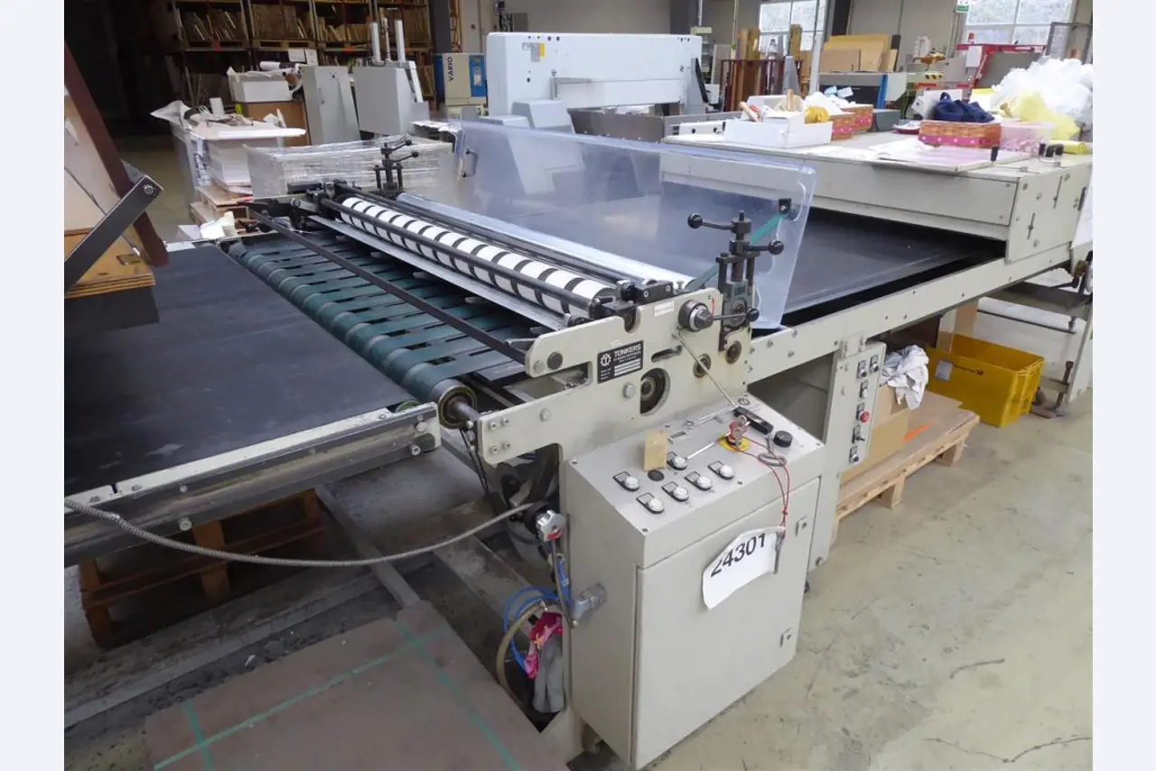 Impressão de ecrãs, produção de ecrãs, tratamento posterior de embalagens de cartão-6