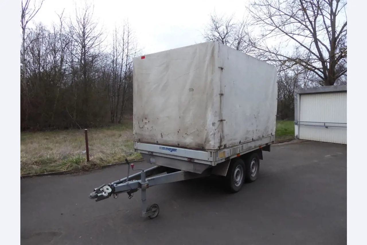 Impressão de ecrãs, produção de ecrãs, tratamento posterior de embalagens de cartão-1