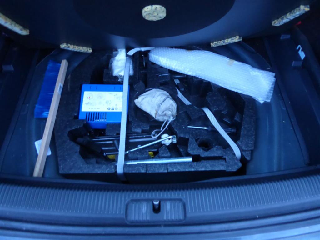 Impressão de ecrãs, produção de ecrãs, tratamento posterior de embalagens de cartão-11