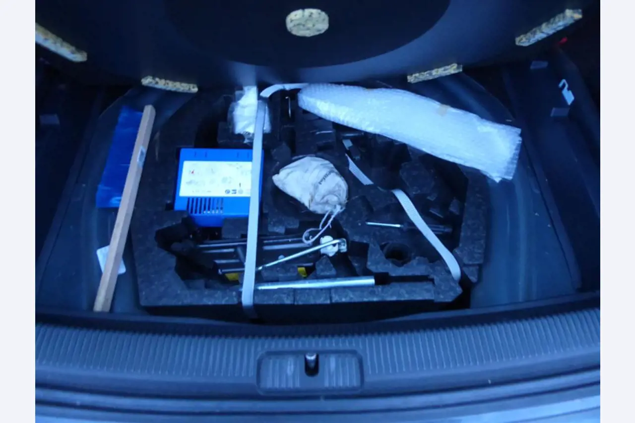 Impressão de ecrãs, produção de ecrãs, tratamento posterior de embalagens de cartão-11