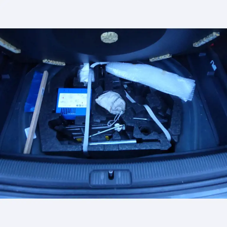 Impressão de ecrãs, produção de ecrãs, tratamento posterior de embalagens de cartão-11