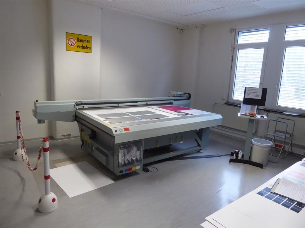 Impressão de ecrãs, produção de ecrãs, tratamento posterior de embalagens de cartão-1