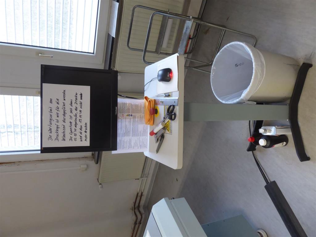 Impressão de ecrãs, produção de ecrãs, tratamento posterior de embalagens de cartão-3