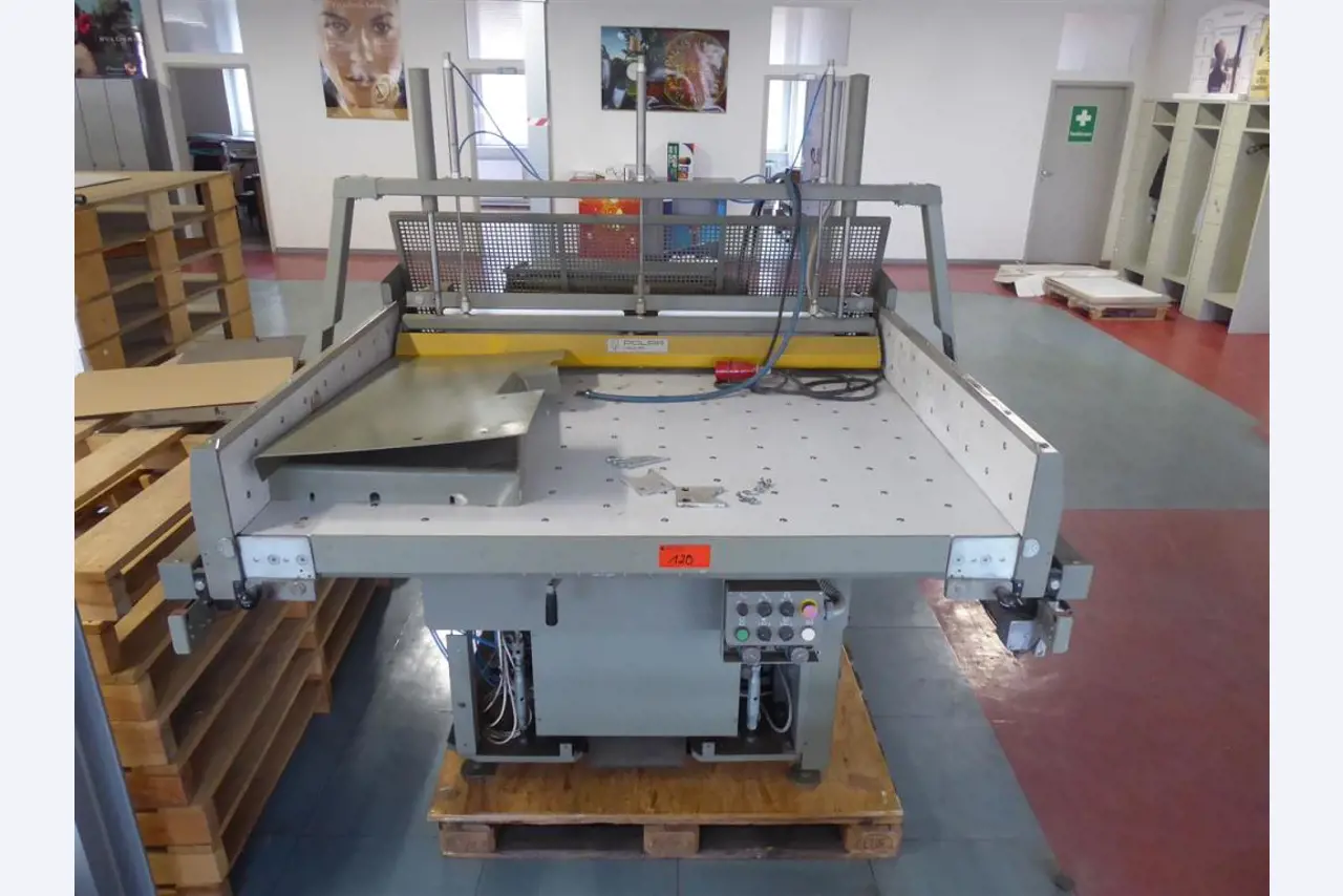 Display printing, display production, further processing of cardboard-1