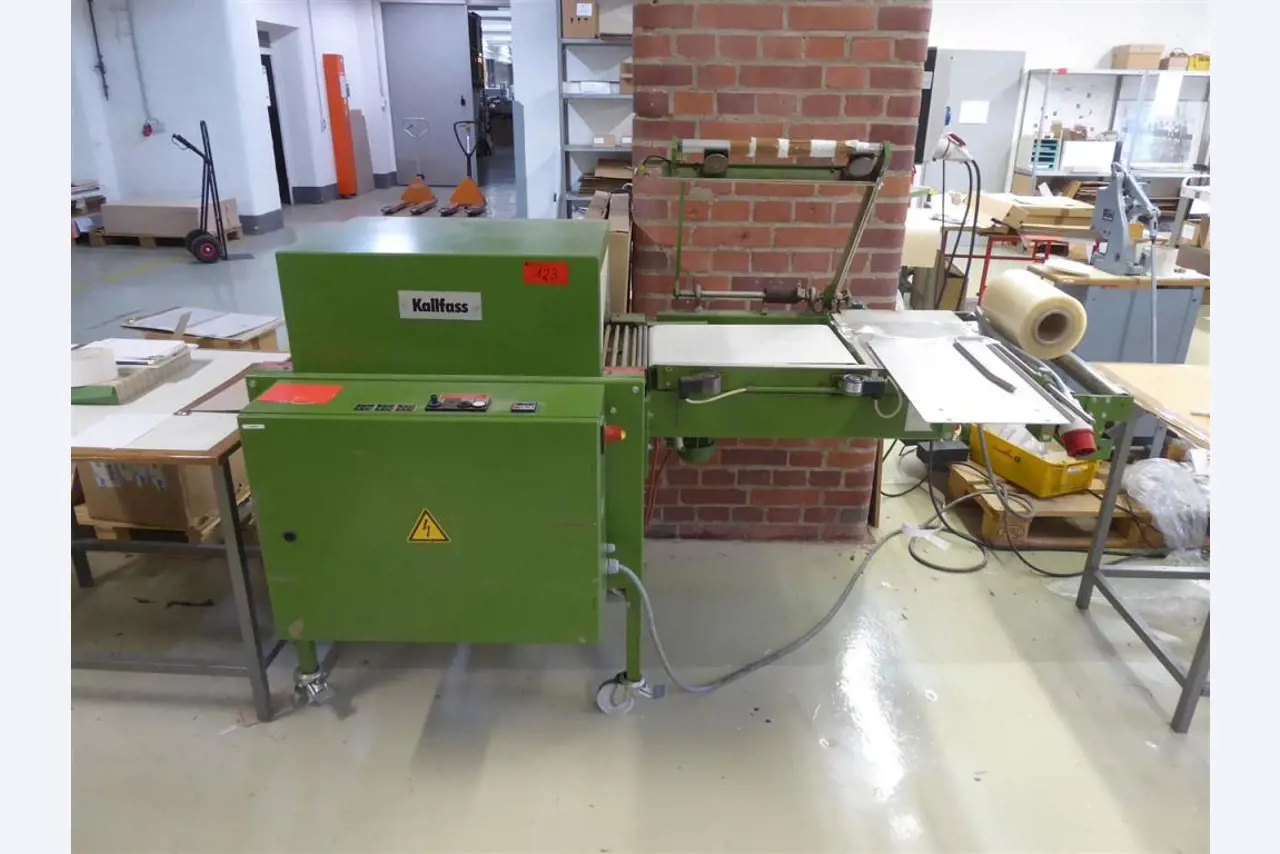 Tiskanje prikazovalnikov, izdelava prikazovalnikov, nadaljnja obdelava kartonske embalaže-1