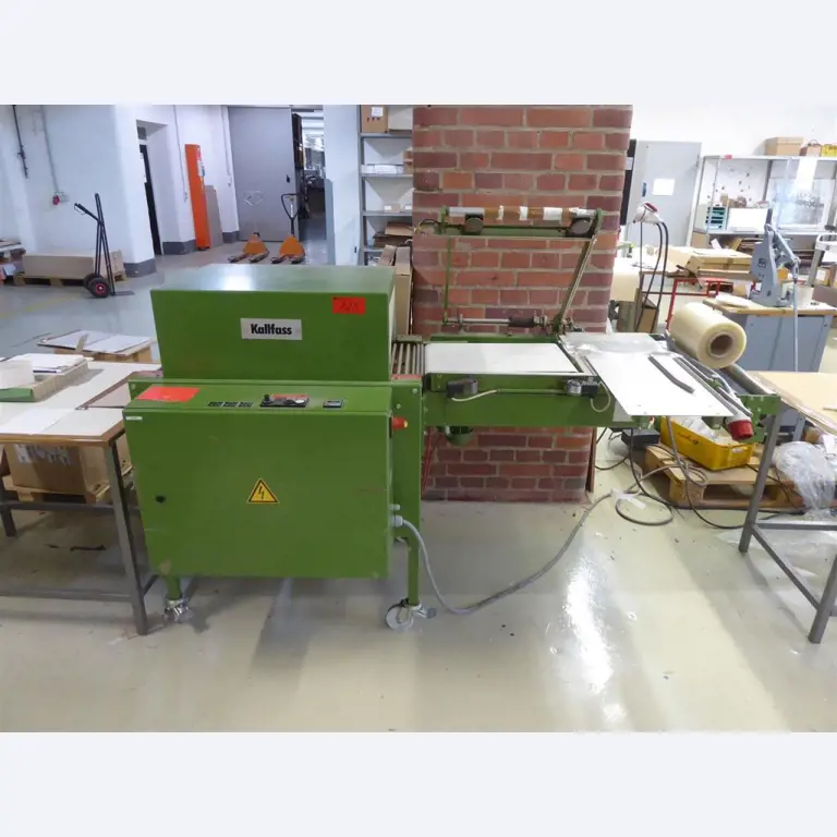 Tiskanje prikazovalnikov, izdelava prikazovalnikov, nadaljnja obdelava kartonske embalaže-1