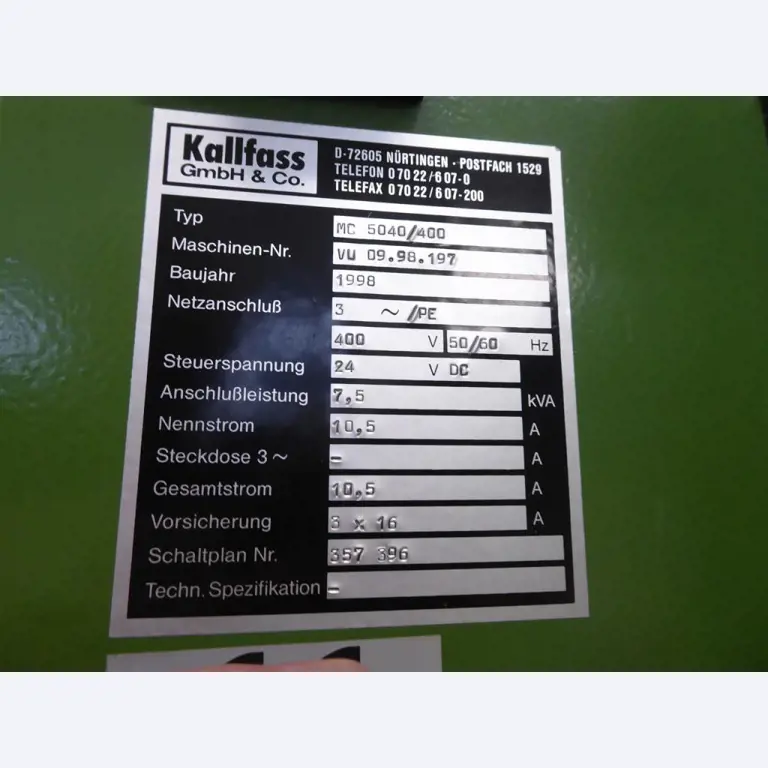 Tiskanje prikazovalnikov, izdelava prikazovalnikov, nadaljnja obdelava kartonske embalaže-2