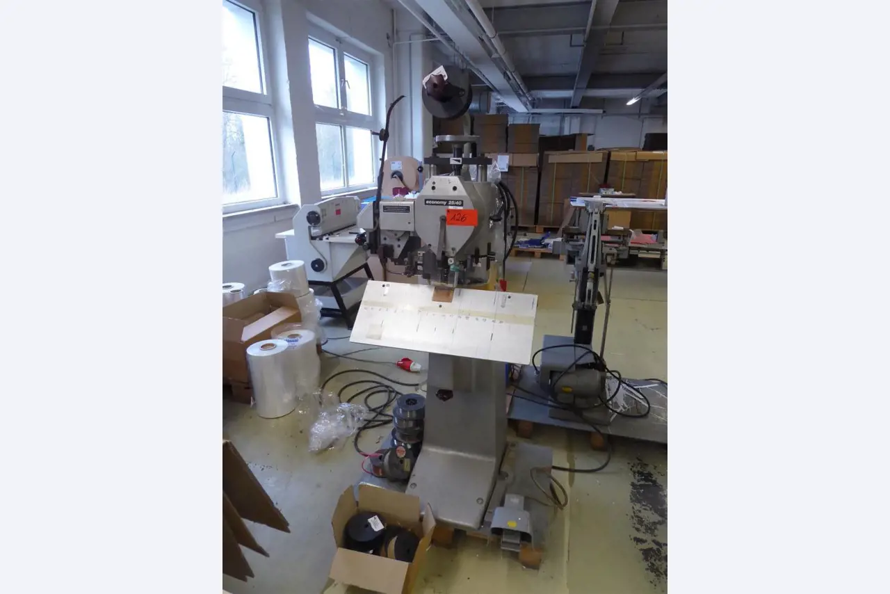 Impressão de ecrãs, produção de ecrãs, tratamento posterior de embalagens de cartão-1