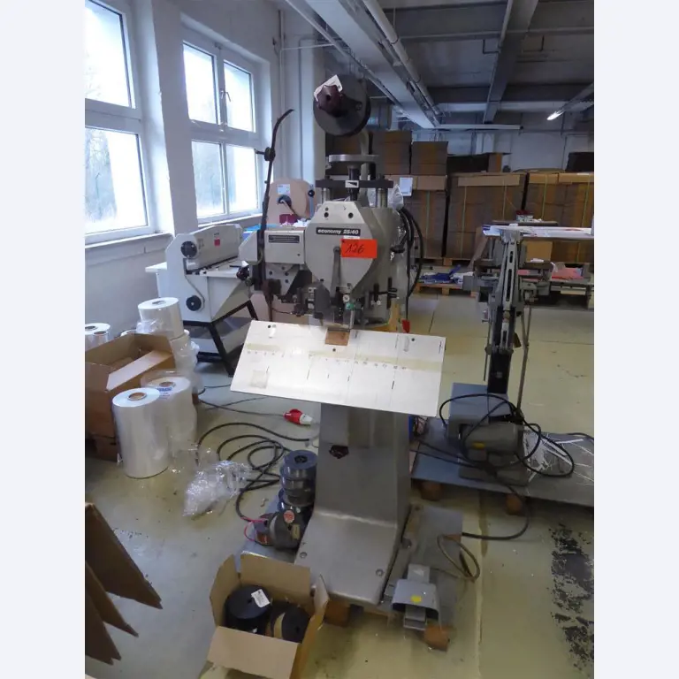 Impressão de ecrãs, produção de ecrãs, tratamento posterior de embalagens de cartão-1