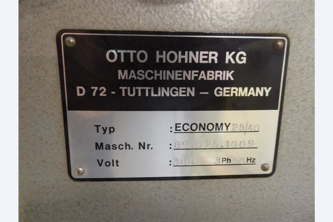 Impressão de ecrãs, produção de ecrãs, tratamento posterior de embalagens de cartão-2