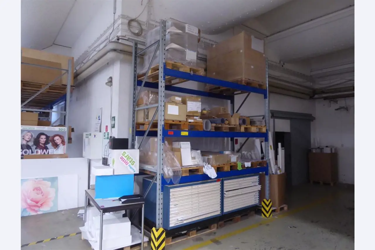 Tiskanje prikazovalnikov, izdelava prikazovalnikov, nadaljnja obdelava kartonske embalaže-2