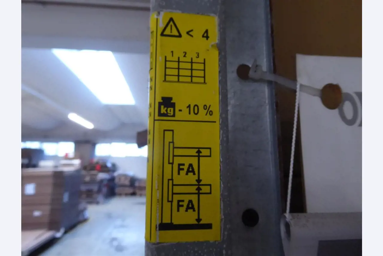 Tiskanje prikazovalnikov, izdelava prikazovalnikov, nadaljnja obdelava kartonske embalaže-6