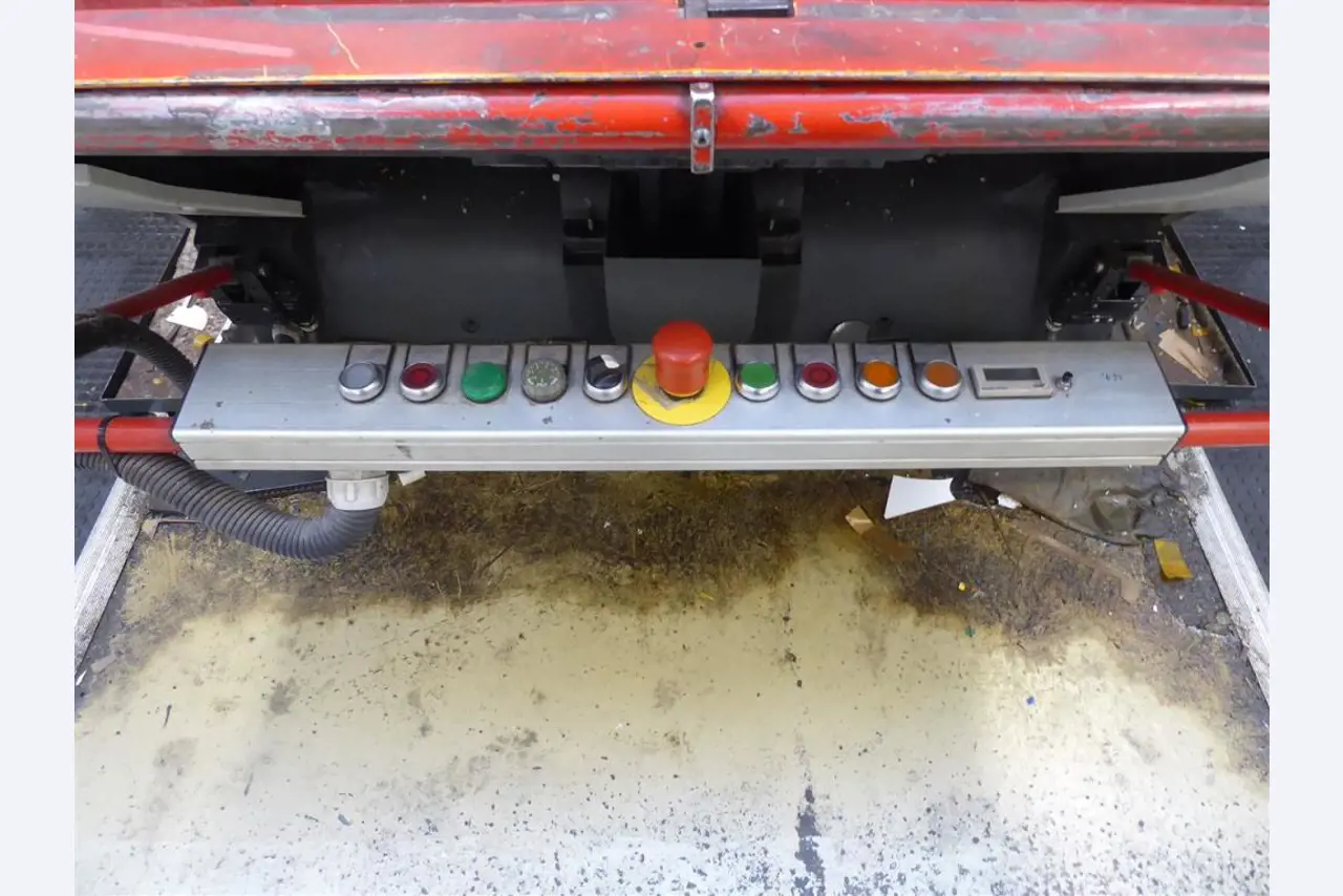 Impressão de ecrãs, produção de ecrãs, tratamento posterior de embalagens de cartão-4