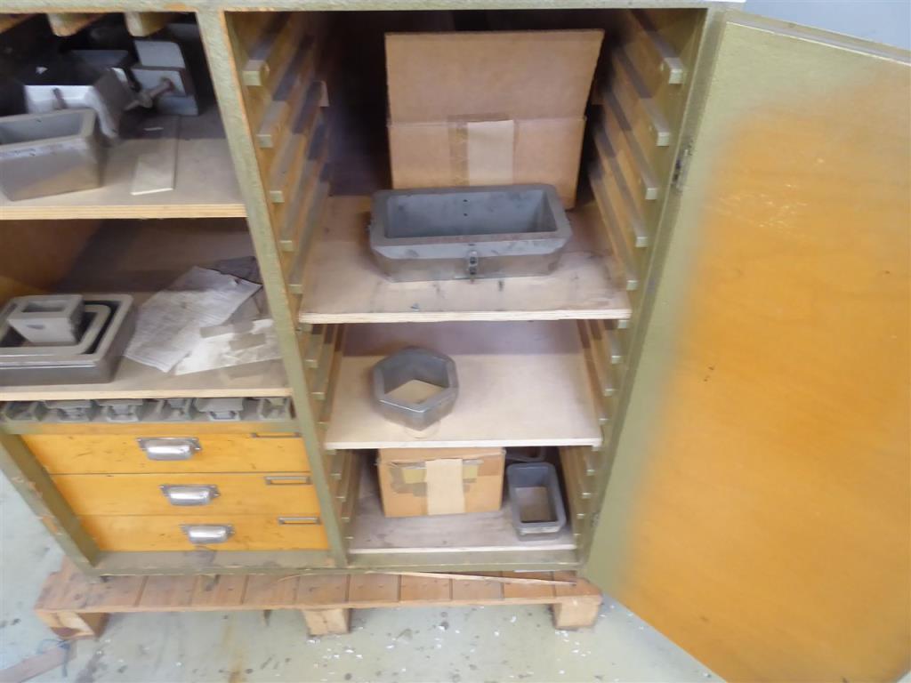 Impresión de expositores, producción de expositores, tratamiento posterior de envases de cartón-10