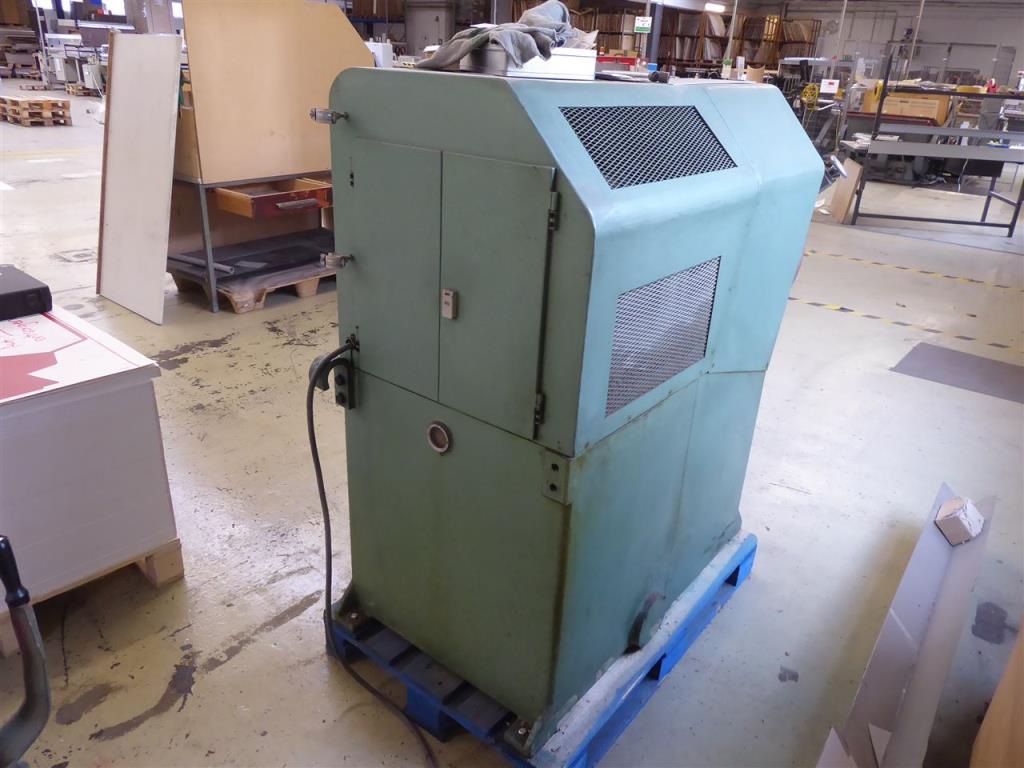 Impresión de expositores, producción de expositores, tratamiento posterior de envases de cartón-3