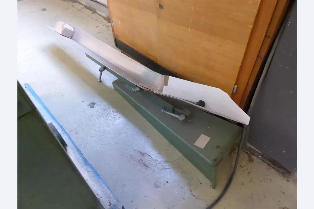 Display printing, display production, further processing of cardboard-4