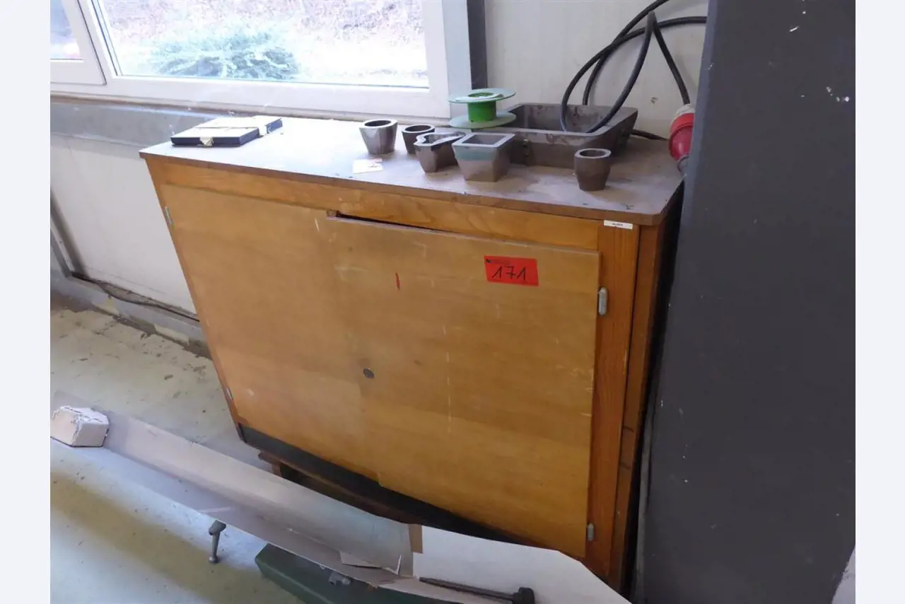 Display printing, display production, further processing of cardboard-5