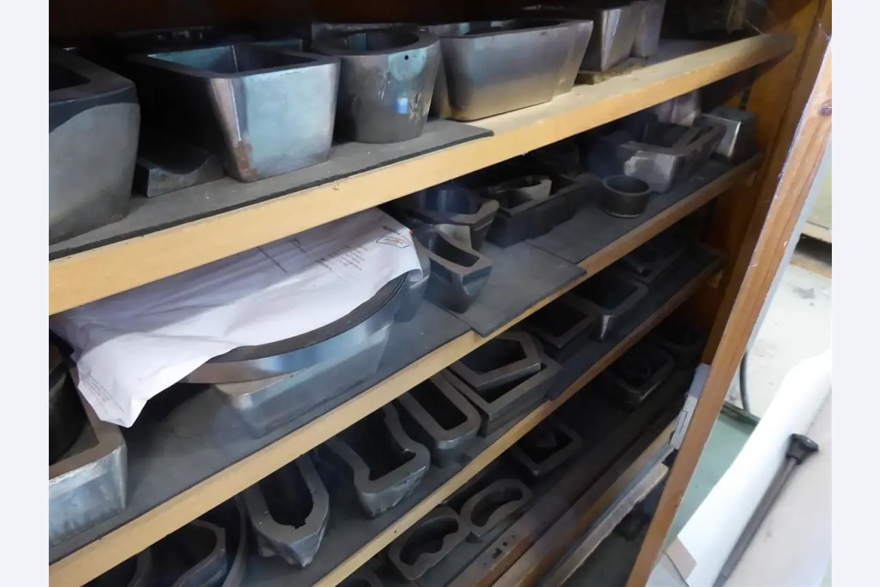 Display printing, display production, further processing of cardboard-7