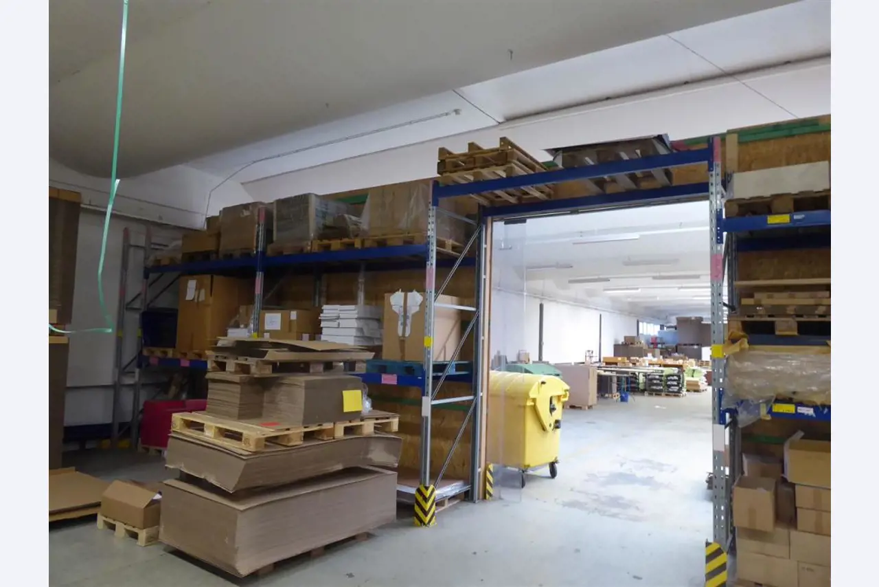 Display printing, display production, further processing of cardboard-14