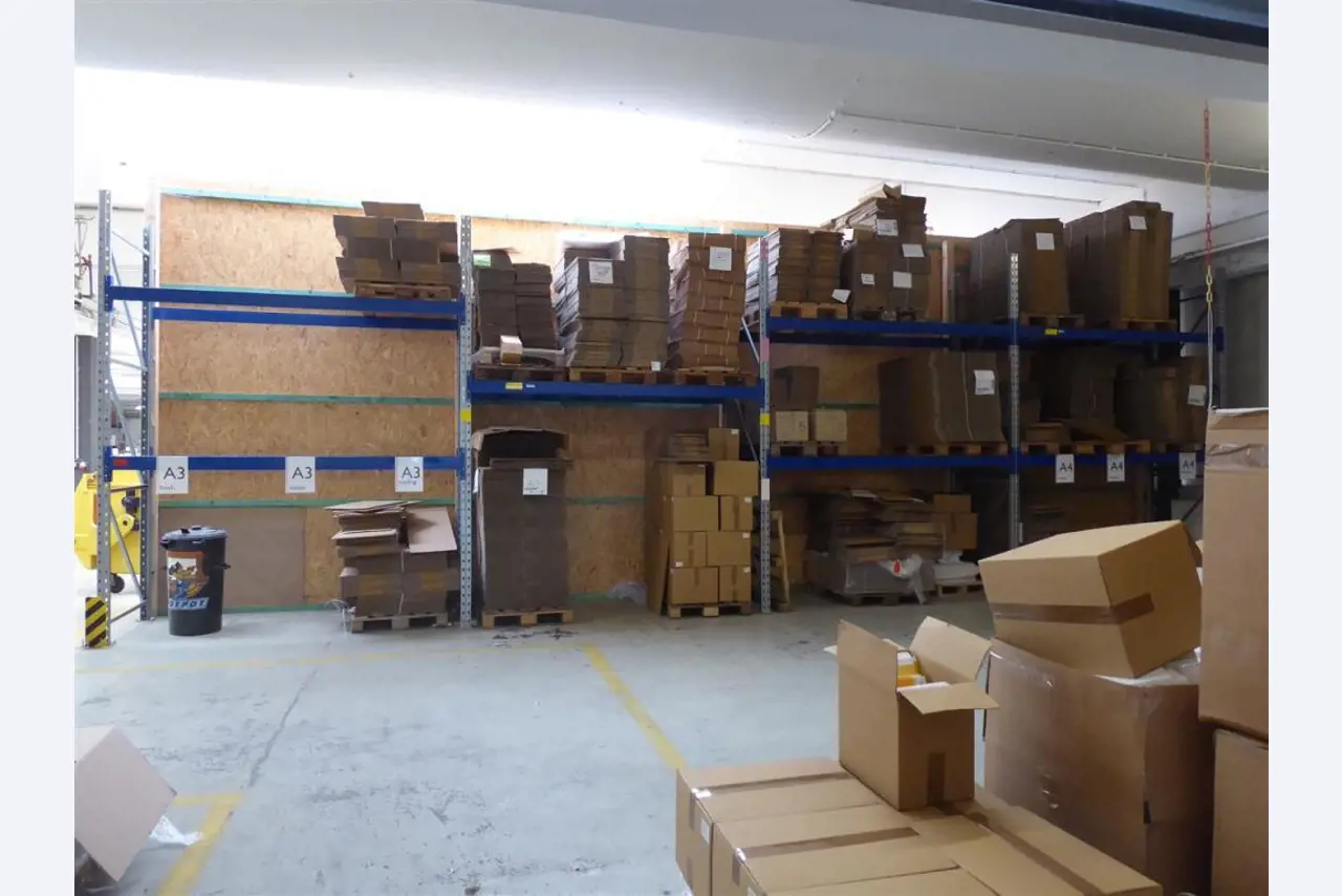 Display printing, display production, further processing of cardboard-1