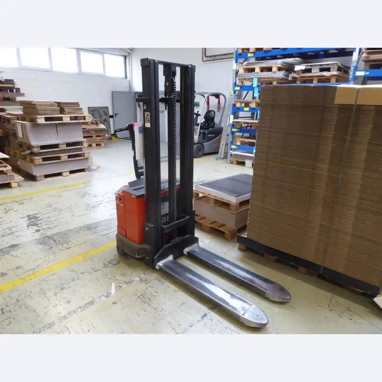 Impressão de ecrãs, produção de ecrãs, tratamento posterior de embalagens de cartão-3