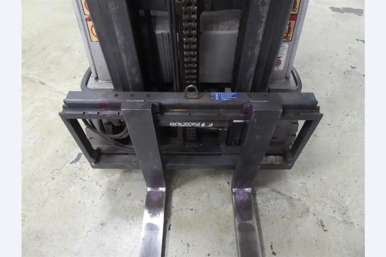 Impressão de ecrãs, produção de ecrãs, tratamento posterior de embalagens de cartão-8