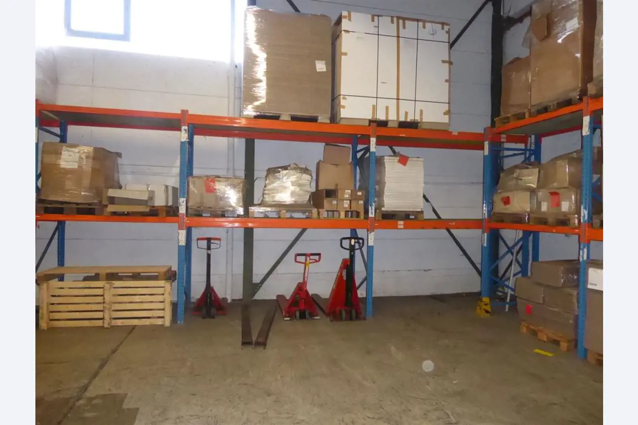 Display printing, display production, further processing of cardboard-2