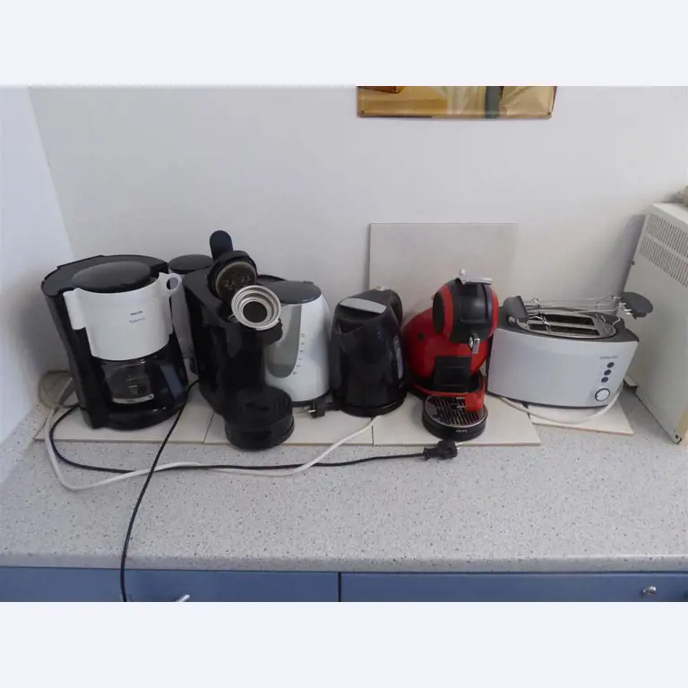 Display-Druck, Display-Herstellung, Weiterverarbeitung von Kartonagen-1