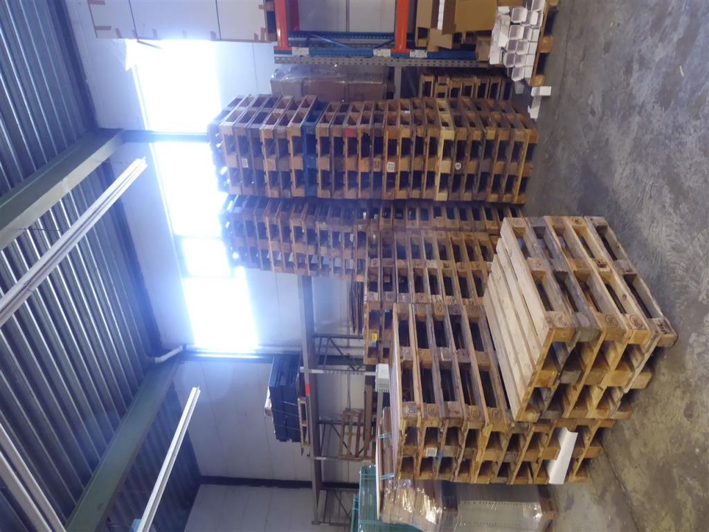 Impresión de expositores, producción de expositores, tratamiento posterior de envases de cartón-3