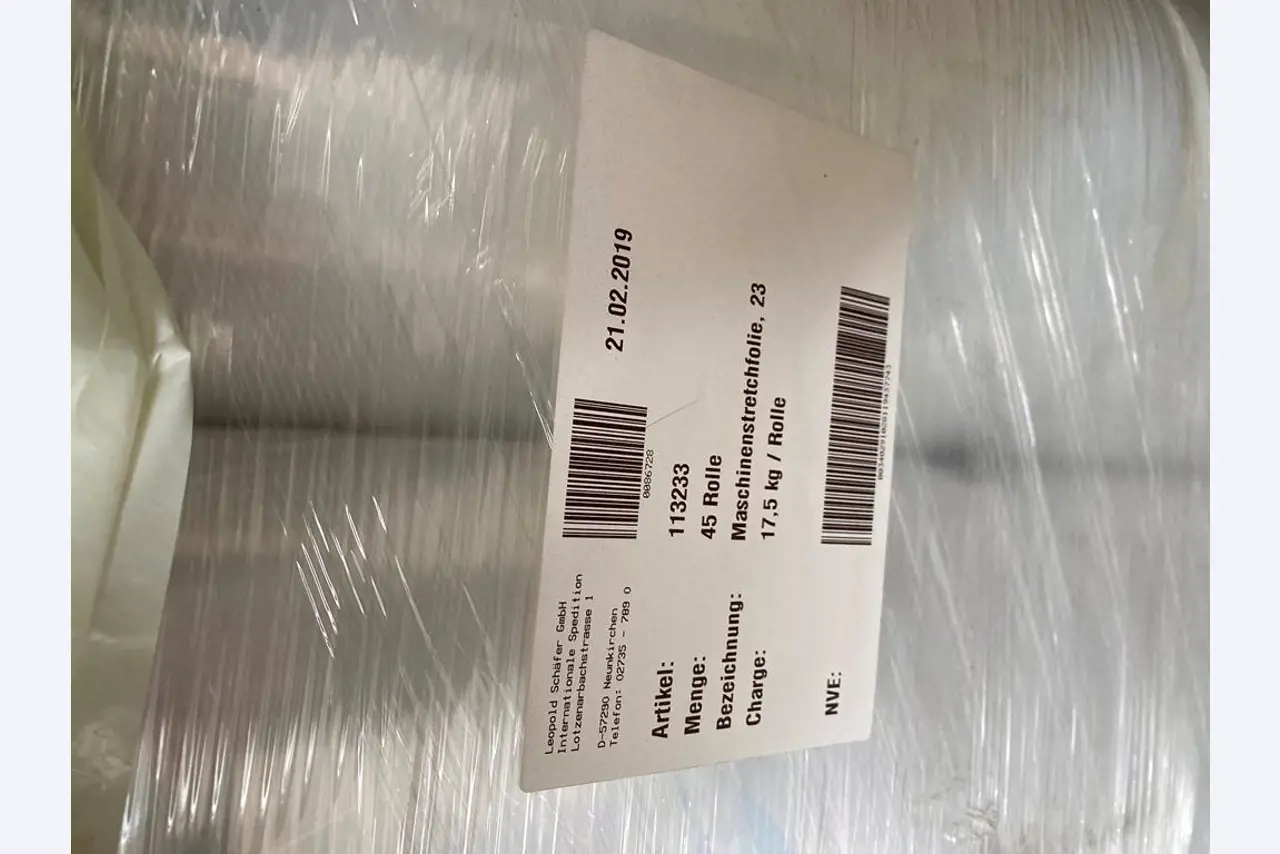 Impressão de ecrãs, produção de ecrãs, tratamento posterior de embalagens de cartão-2