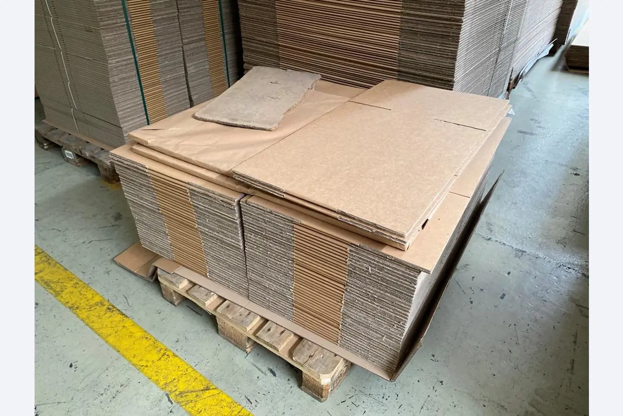 Druk ekspozytorów, produkcja ekspozytorów, dalsza obróbka opakowań kartonowych-6