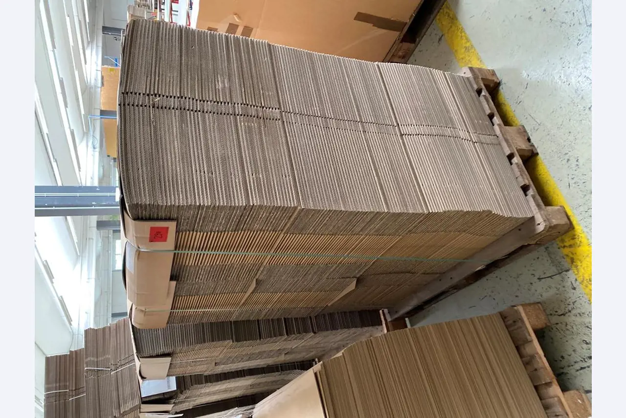 Druk ekspozytorów, produkcja ekspozytorów, dalsza obróbka opakowań kartonowych-8