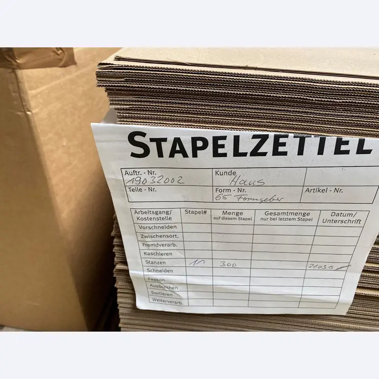 Impressão de ecrãs, produção de ecrãs, tratamento posterior de embalagens de cartão-2