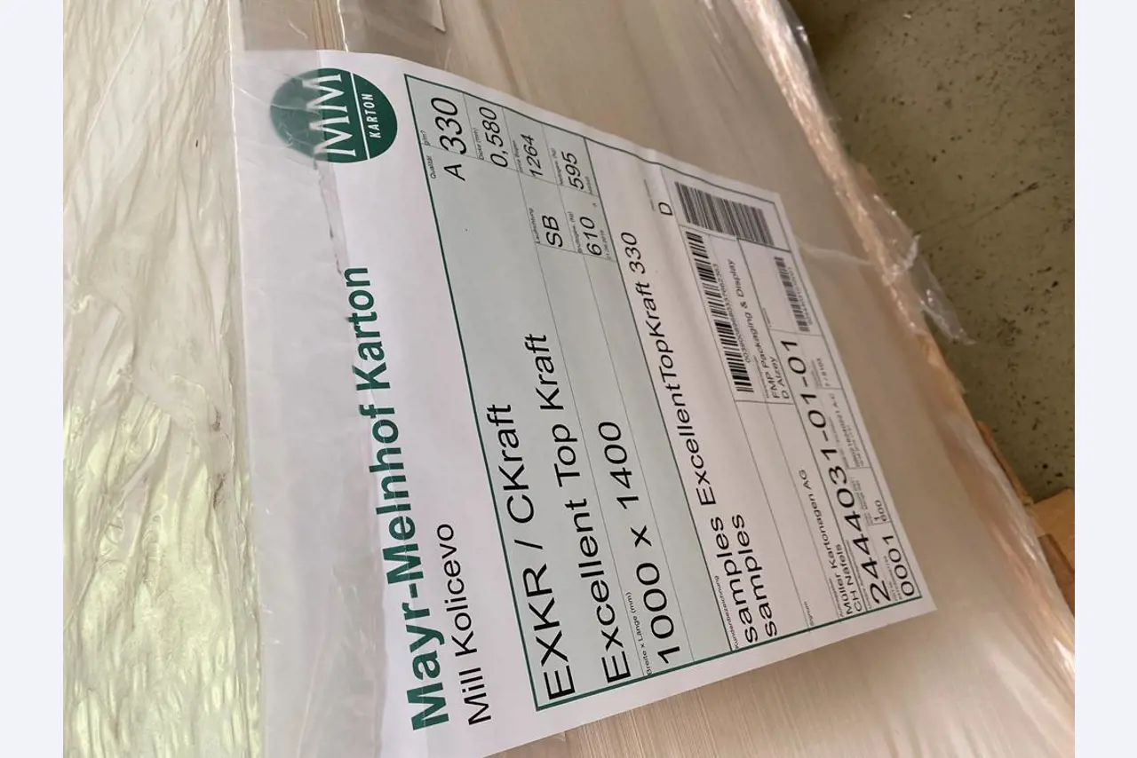 Impressão de ecrãs, produção de ecrãs, tratamento posterior de embalagens de cartão-9