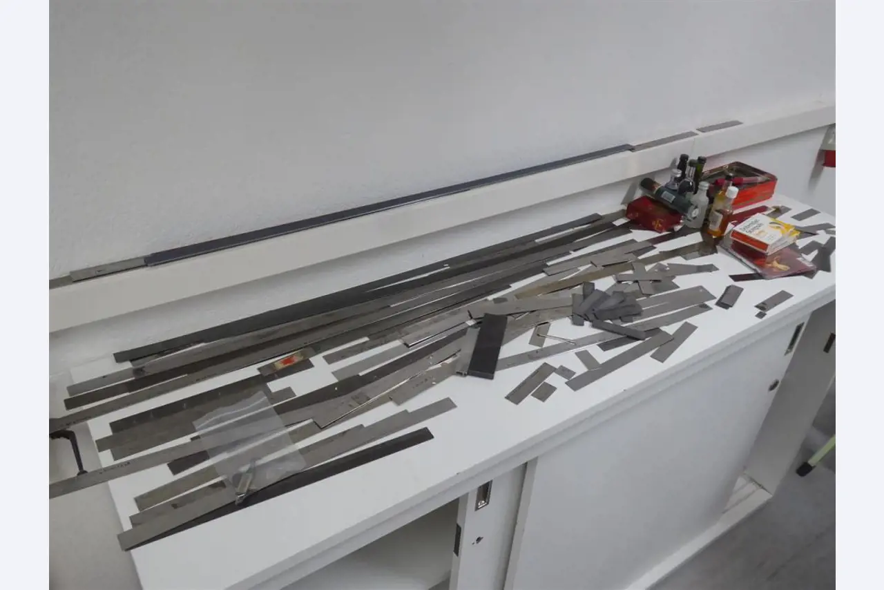 Impressão de ecrãs, produção de ecrãs, tratamento posterior de embalagens de cartão-3