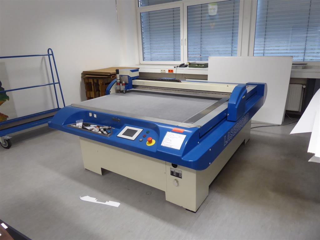 Impressão de ecrãs, produção de ecrãs, tratamento posterior de embalagens de cartão-1