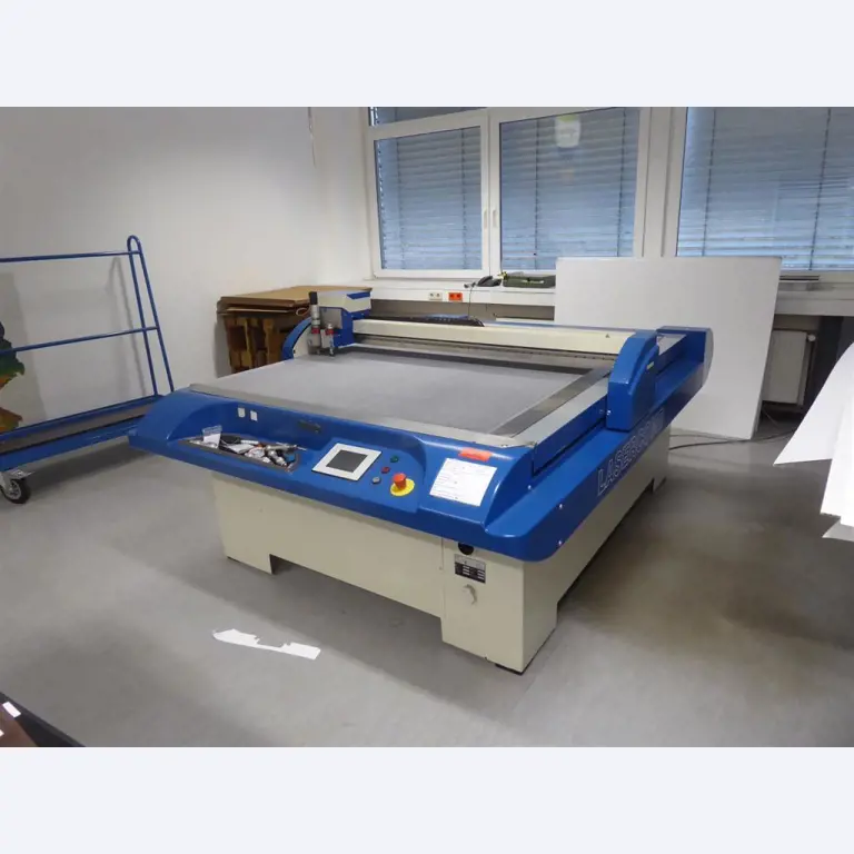 Impressão de ecrãs, produção de ecrãs, tratamento posterior de embalagens de cartão-1