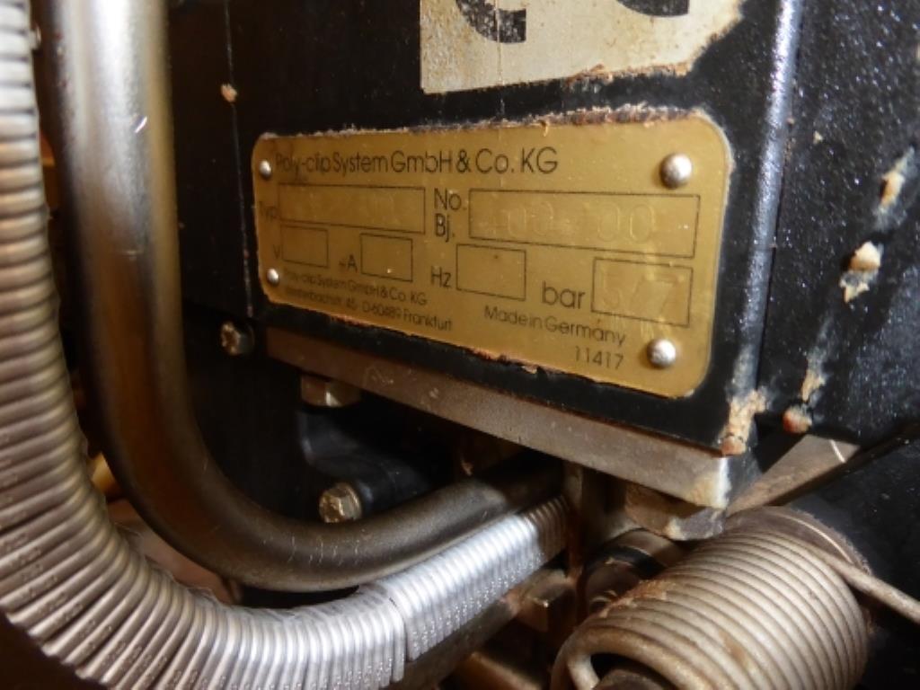 dobrze utrzymane maszyny z sektora masarni i produkcji kiełbas-2