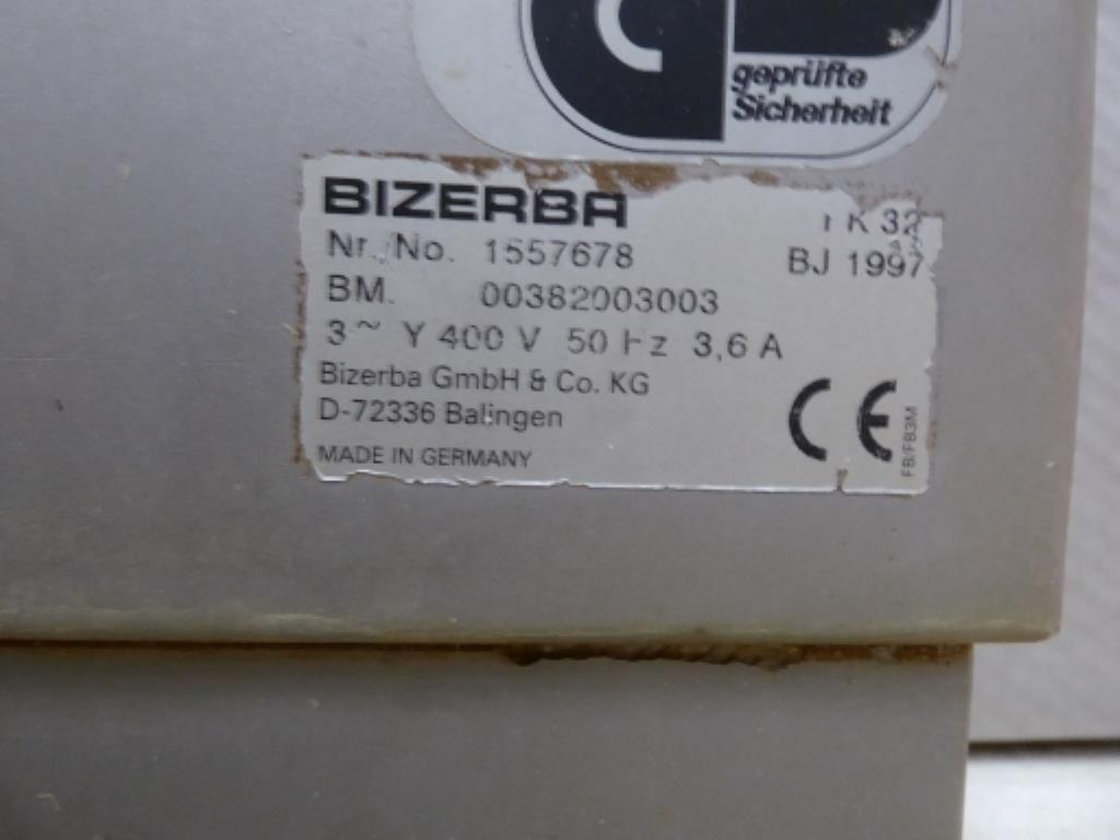 dobrze utrzymane maszyny z sektora masarni i produkcji kiełbas-2