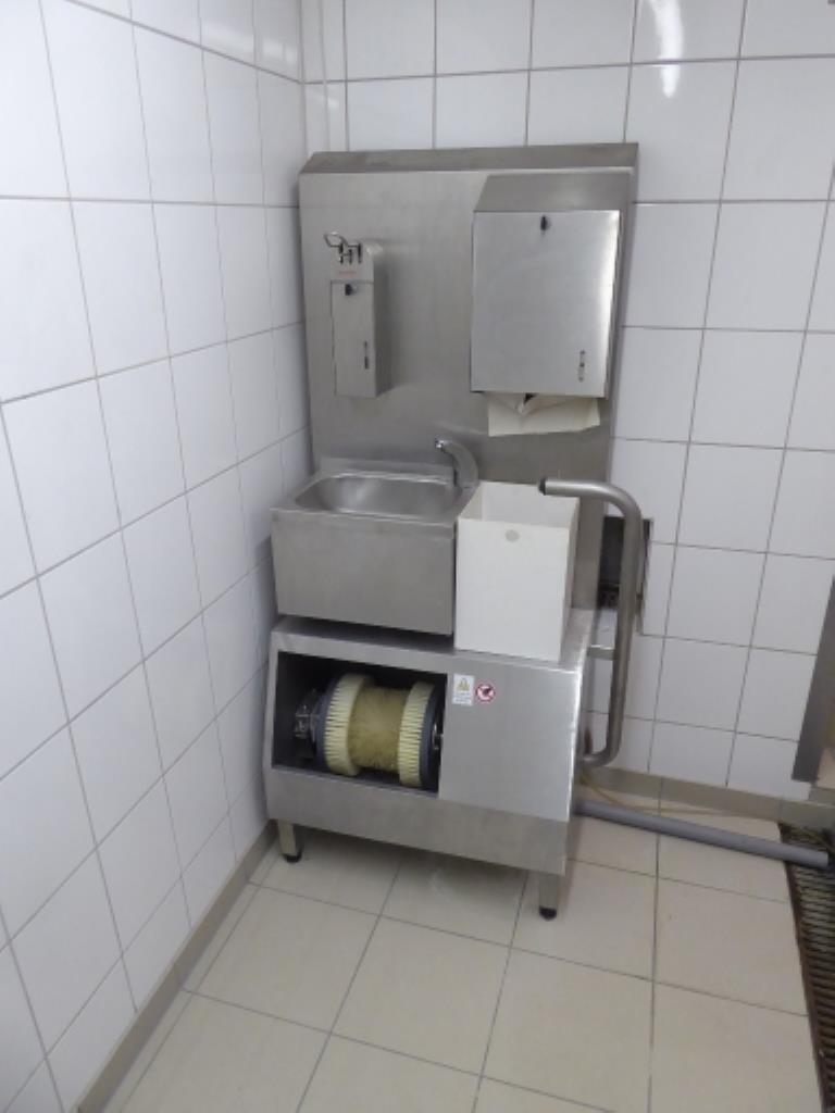 dobrze utrzymane maszyny z sektora masarni i produkcji kiełbas-1