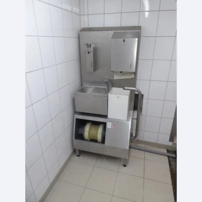 dobře udržované stroje z řeznictví a uzenářství.-1