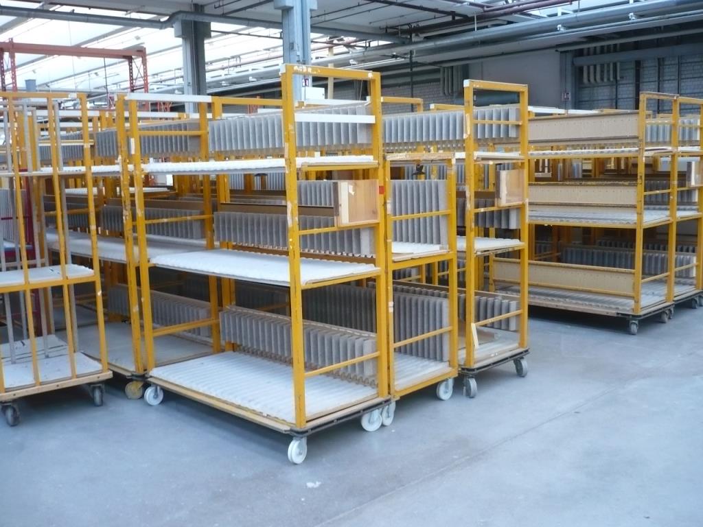 Cozinhas para feiras e exposições e máquina de café-2