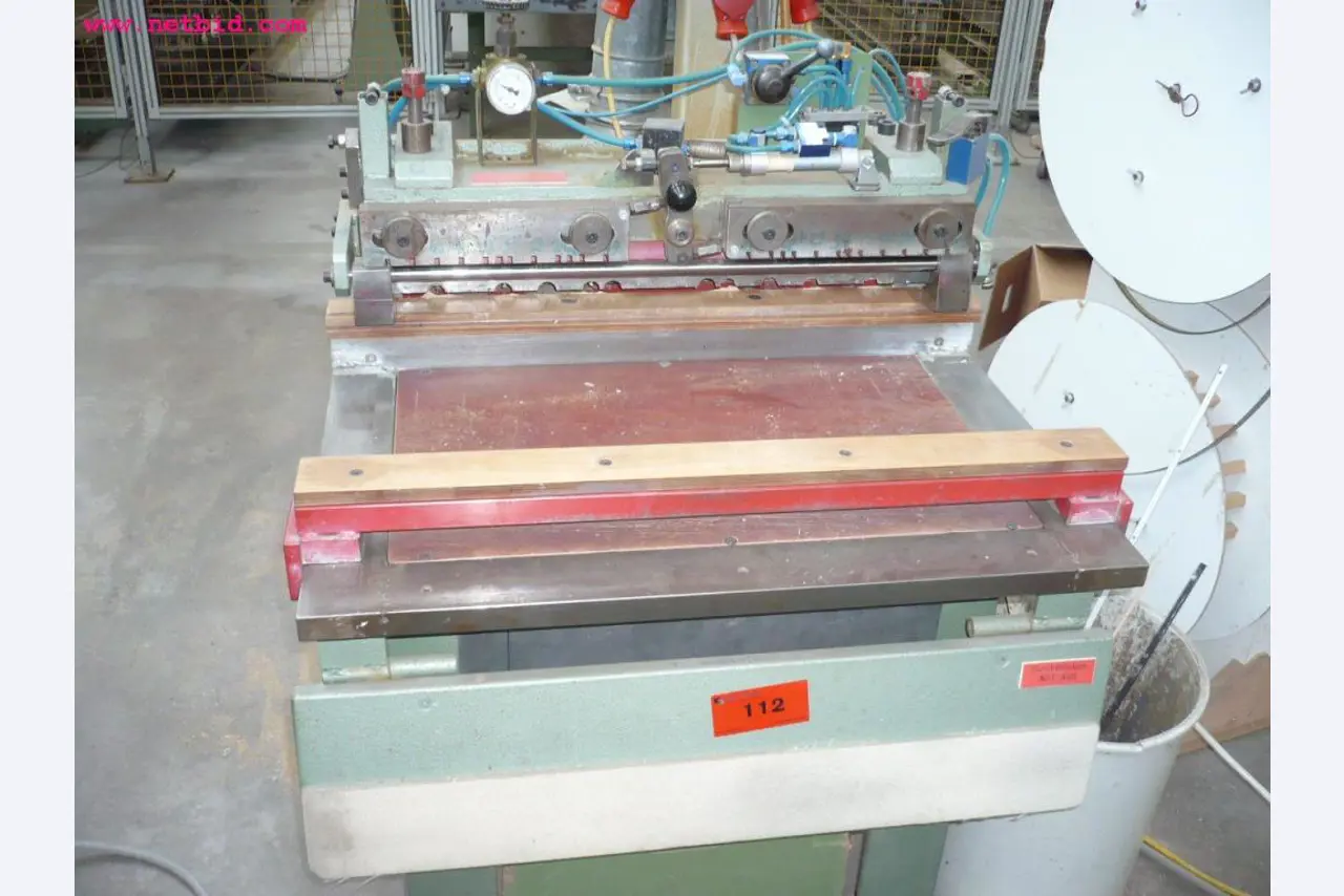 Cozinhas para feiras e exposições e máquina de café-1