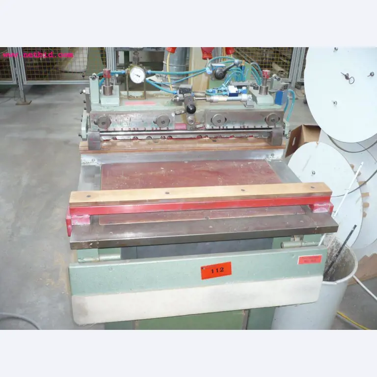 Cozinhas para feiras e exposições e máquina de café-1