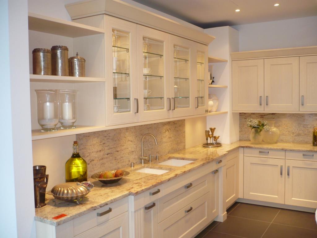 Kuchnie targowe i wystawowe oraz ekspres do kawy-1