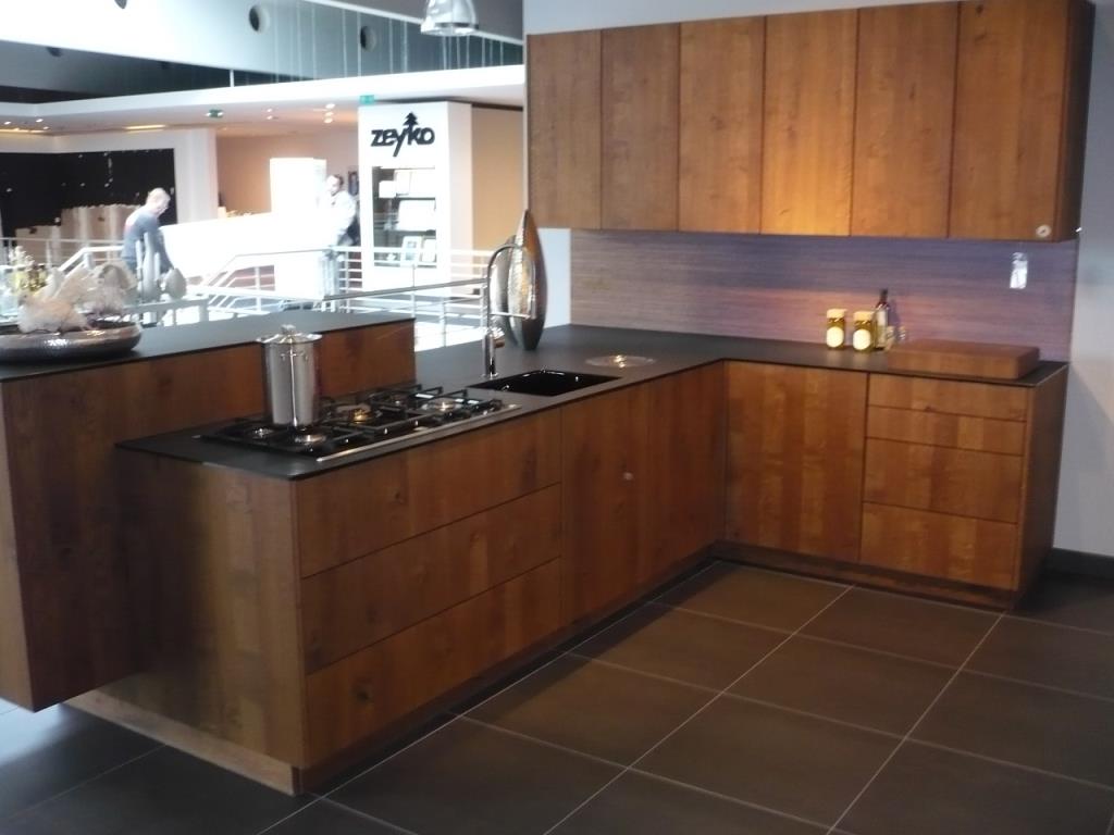 Cozinhas para feiras e exposições e máquina de café-2