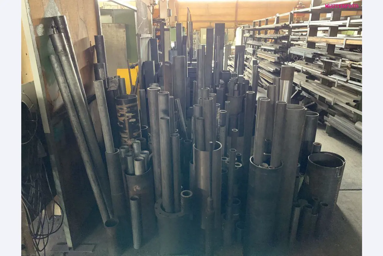 Metallbearbeitungsmaschinen-11