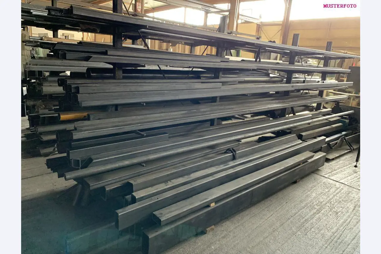 Metallbearbeitungsmaschinen-14