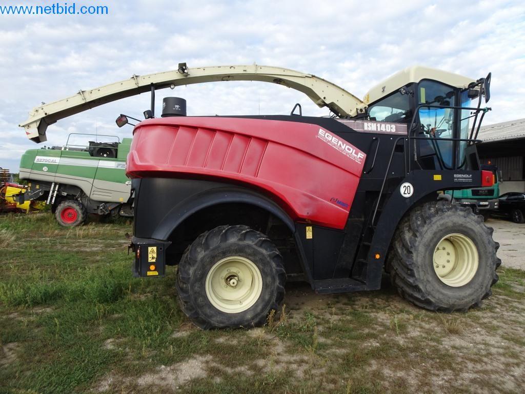 Des machines agricoles bien entretenues-2